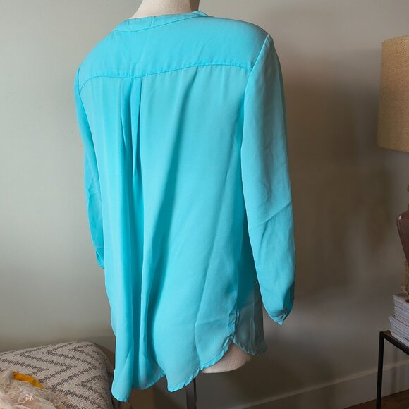 3/4 Sleeve Popover Blouse - Picture 5 of 6